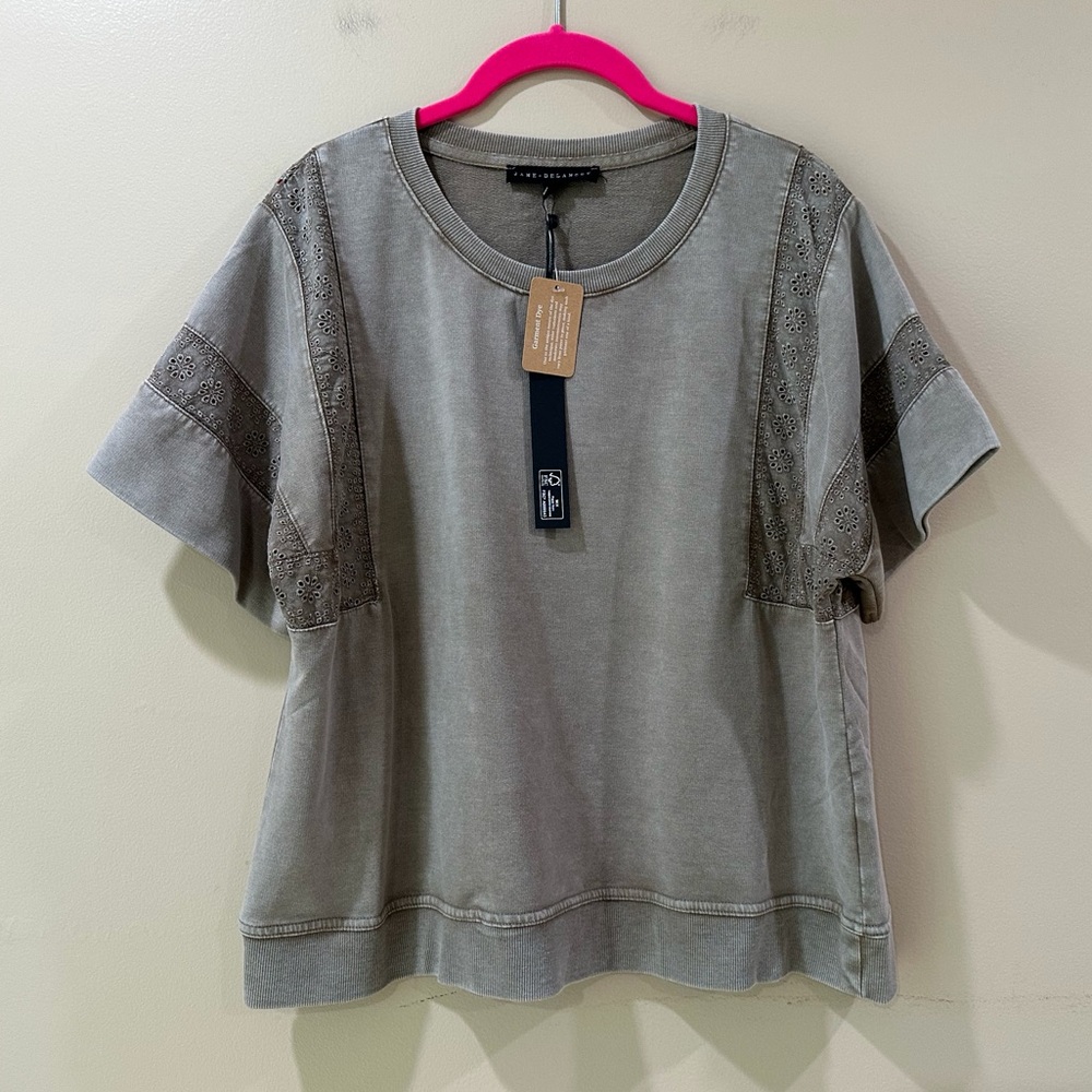 Jane And Delancey Washed Taupe Eyelet Lace Sleeve Sweatshirt Tee Womens S NWT